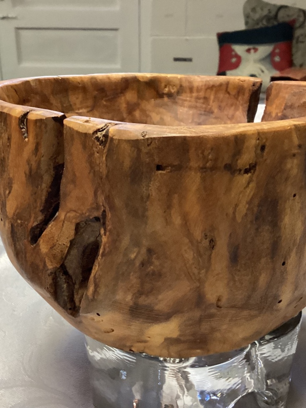 HARD ROCK OOAK ARTIST HAND MADE BOWL. CARVED !!!
